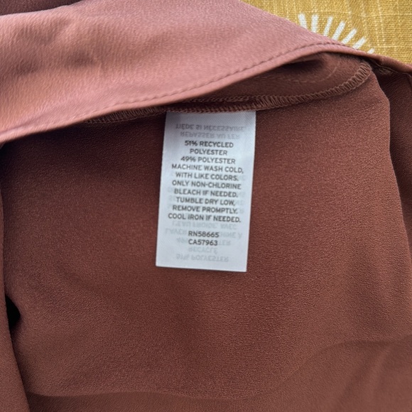 Brown blouse - Picture 3 of 4